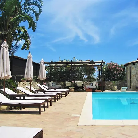 Couette-café Giusy 4*